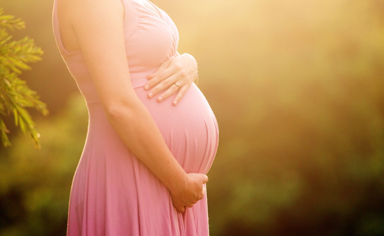 Best Time To Take Maternity Photos