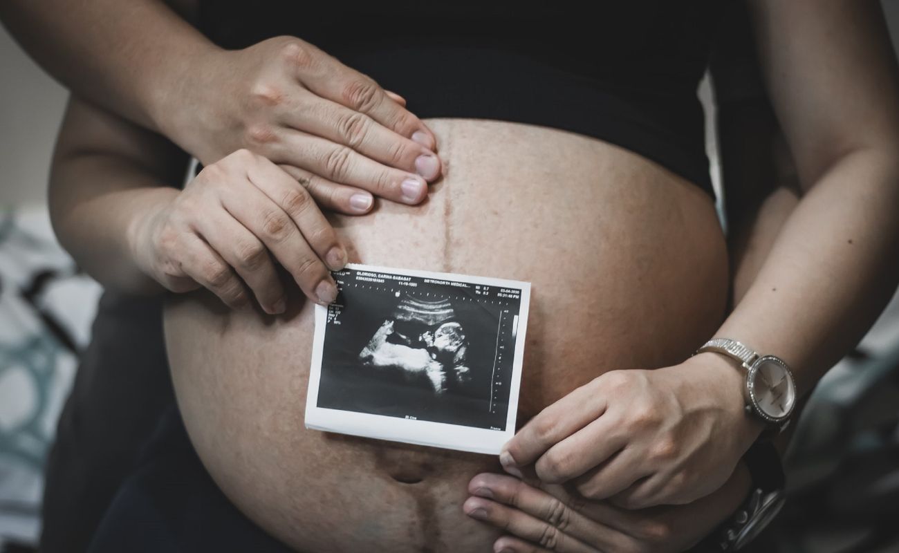 Best Time To Take Maternity Photos